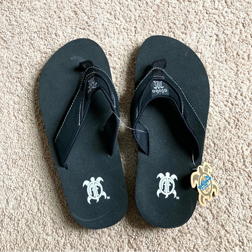NWT Aloha Footwear Women’s Black Tropical Hawaiian Sandals Flip Flops